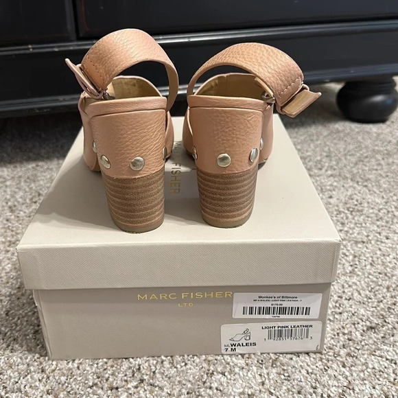 Marc Fisher Ltd Waleis Sandal, Like New, size 7 - Picture 3 of 5